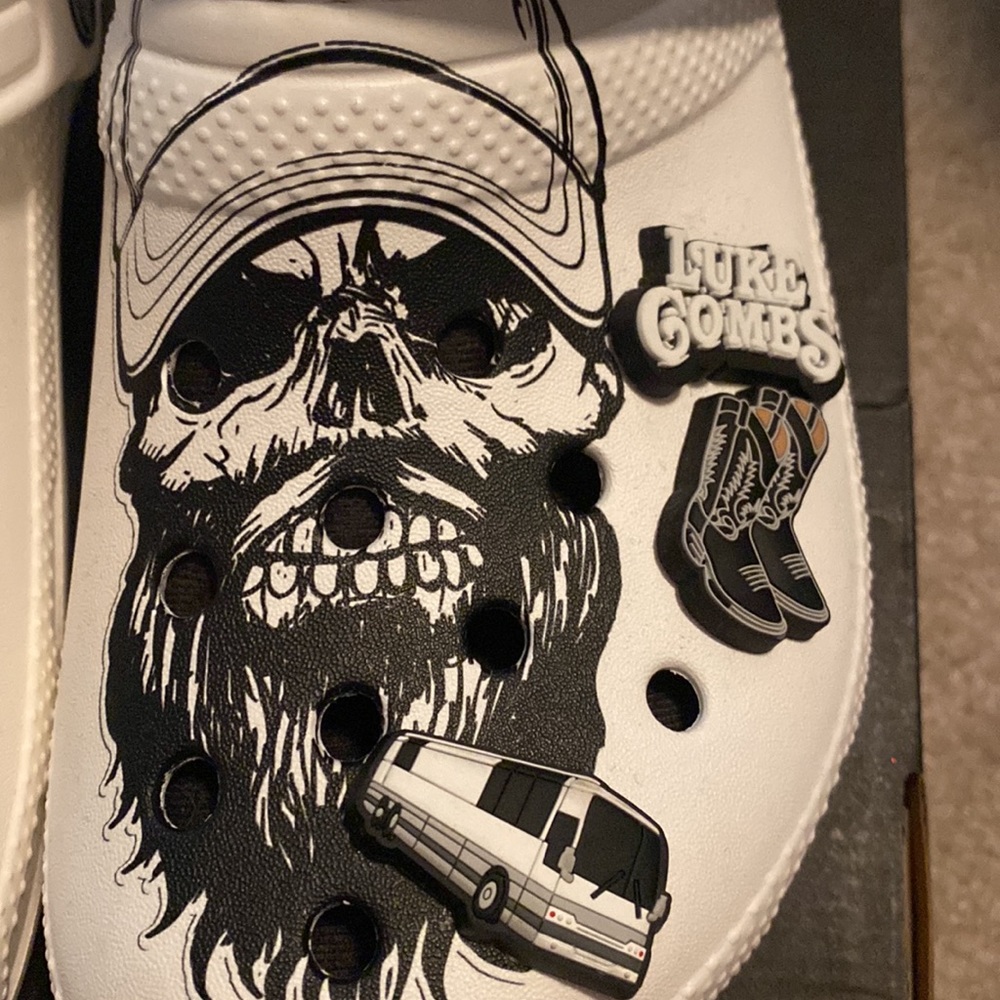 Crocs - Picture 5 of 8